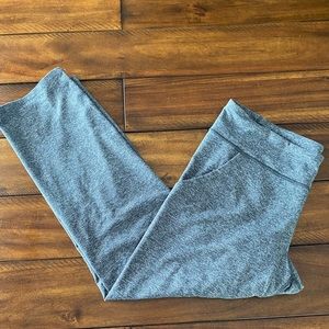 Gray Under Armour crop leggings
